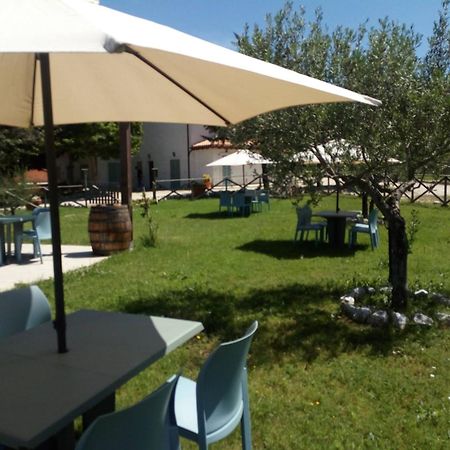 Agriturismo San Martino Foligno Eksteriør billede