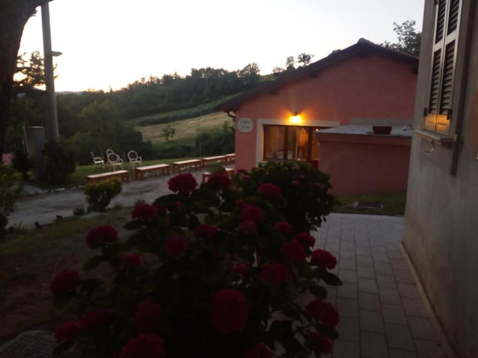 Agriturismo San Martino Foligno Eksteriør billede